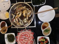 -鼎盛山海火锅(北戴河刘庄夜市老虎石浴场店)