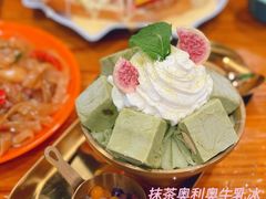 抹茶奥利奥牛乳冰-澳门陈光记烧味饭店(南京德基广场店)