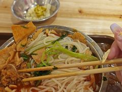 -柳州肥姨妈大骨螺蛳粉(江宁万达店)