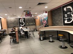 -麦当劳(中唱大厦店)