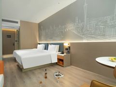 -丽呈睿轩酒店(广州北京路步行街农讲所地铁站店)