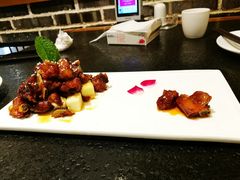 -万重锦·人文川菜馆(骡马市店)