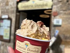 -Gelateria Dondoli