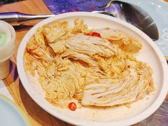 -山河屯铁锅炖·非遗东北菜(南山店)