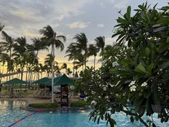 -Sunset Bar(丹绒亚路香格里拉店)