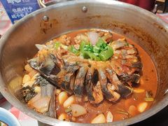 -刘姐啤酒鱼民族演艺餐厅(西街总店)