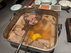 -左庭右院鲜牛肉火锅黑金店(陆家嘴中心店)