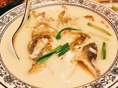奶汤鱼头煲-馬蘭花開(车站大道店)