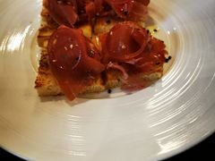 -wineapp葡萄酒餐吧(外滩金融中心店)