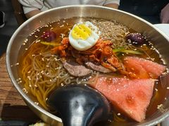 -明洞阿姨·韩式酱蟹烤肉·创意料理(三元桥店)