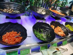 -亚洲国际大酒店·云顶阁旋转自助餐厅