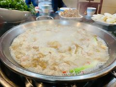 -老来福·非遗酸汤兔(凯旋路店)