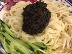 老北京炸酱面-大鸭梨烤鸭店(金顶街店)