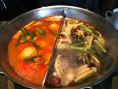 -湊湊火锅·茶憩(新中关购物中心店)