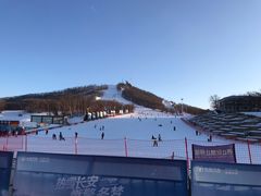 -庙香山滑雪场
