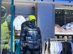 -王府井奥莱临潼小镇(临潼店)