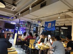 大堂-新疆烧烤王(广灵店)