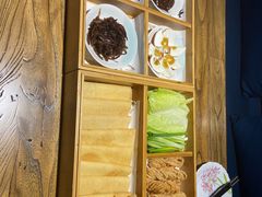 -湖畔鲁菜·二十年老字号餐厅(大明湖店)