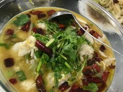 酸菜鱼-YI PIN JU 一品居中餐厅 中国超市