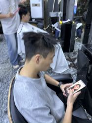 -藤野造型专业烫染接发