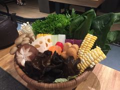 -湊湊火锅·茶憩(东城万达店)