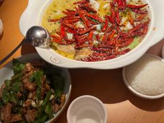 -江渔儿酸菜鱼专门店(明珠广场店)