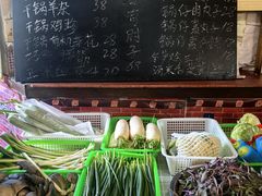 -金卯白肉罩火烧