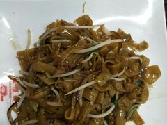 干炒牛河-莅香岛港式餐厅(滨江道店)