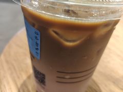 珞珈樱花拿铁-瑞幸咖啡(深圳来福士广场店)