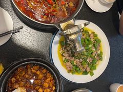 -万重锦·人文川菜馆(骡马市店)