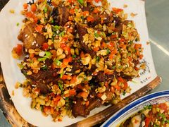 -梓檚中餐厅湖北菜小龙虾武昌鱼排骨藕汤(黄鹤楼店)