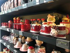 零售区-星巴克臻选(上海长风大悦城店)