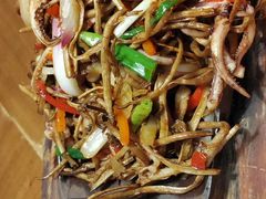 -雀舞云南菜(天津天河城购物中心店)