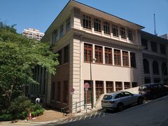-香港大学
