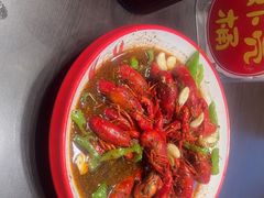 -川流不息·地道川菜·小龙虾(松东路店)