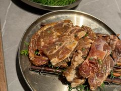 -草家酱蟹炭火烤肉店(珲春南路一店)