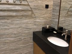 二层卫生间-玫瑰汤泉酒店