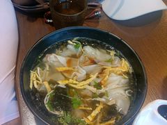 -玖鲜小笼(中山广场店)