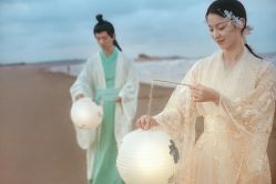 点击看大图 -挪娅婚纱摄影皇家会所