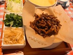 -老郑家东北春饼(龙悦居店)