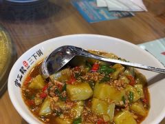 -富正毅三下锅(体育馆店)