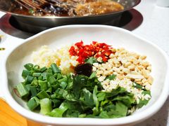 -牛华八婆麻辣烫(龙湖U城店)