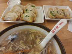 酸辣汤-小姜锅贴(凤凰街店)