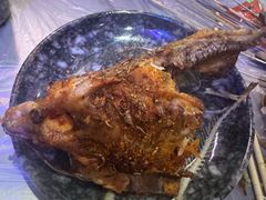 -夜火烤摊·东北烧烤酒场·老杨小黄鱼