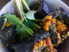 -黑色经典臭豆腐·湖南特产(步行街店)