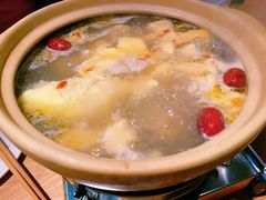 -邹开喜·炭炉鸡煲·海鲜火锅(虹口足球场店)