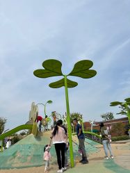 -季高兔窝窝亲子园(上海薰衣草公园店)