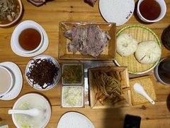 手扒肉-老阿妈乌海蒙餐馆(锦馨园小区店)