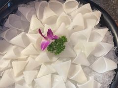 -老牌坊云南鱼豆花火锅(哈西万达店)