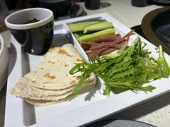 虾酱卷饼-巧克力渔家.小船海鲜胶东菜(三浴场店)